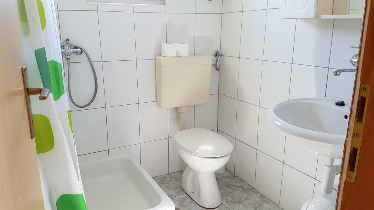 Cozy Apartment Jezera Kültér fotó